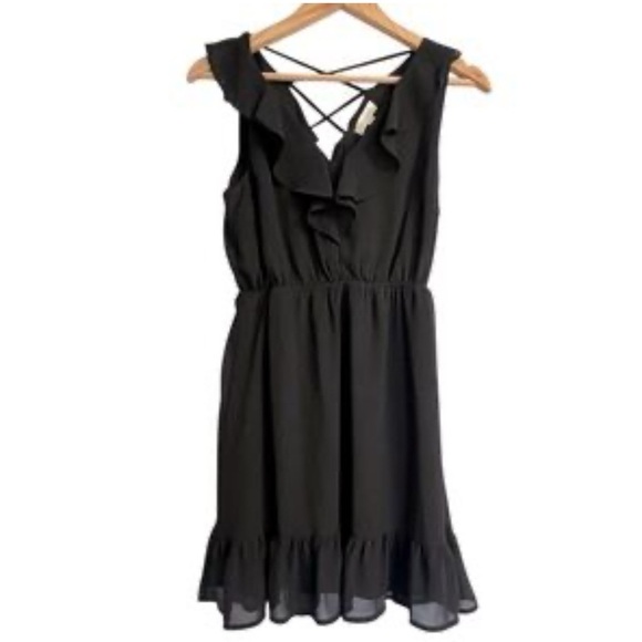 Monteau Dresses & Skirts - Monteau Black Ruffled Ruched V-Neck Sundress size medium